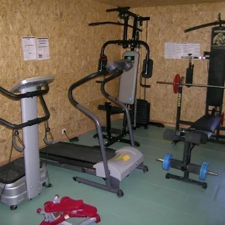 Moulin Renove Avec Piscine Partagee Et Animaux Acceptes - Fr-1-489-255 度假居 *