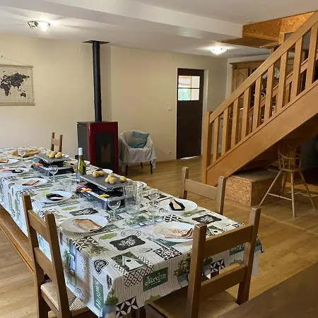 Moulin Renove Avec Piscine Partagee Et Animaux Acceptes - Fr-1-489-255 Holiday home