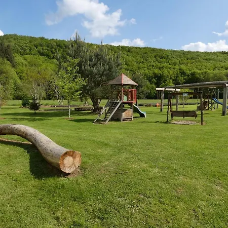 Dom wakacyjny Moulin Renove Avec Piscine Partagee Et Animaux Acceptes - Fr-1-489-255 Vernusse